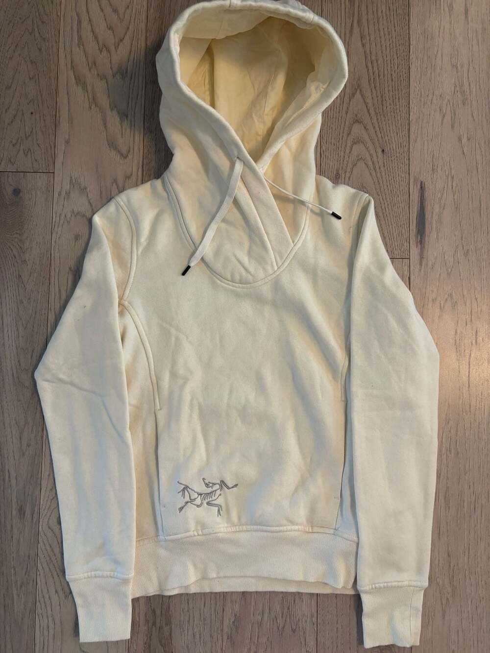 Arc'teryx Women's Logo Hoodie Cream Size S